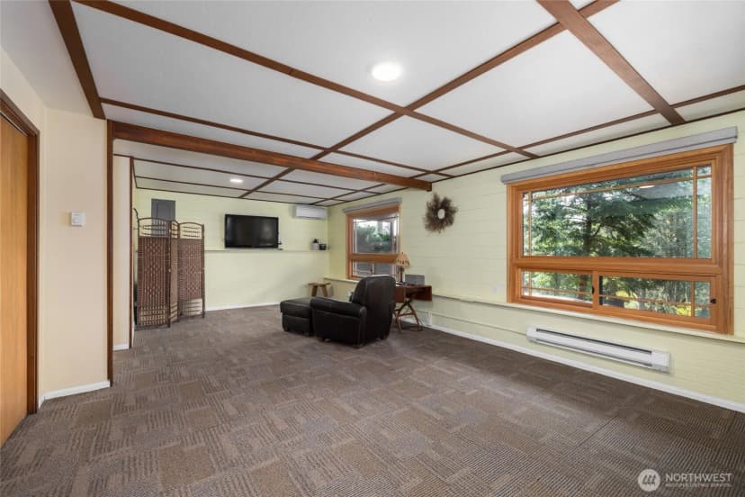 Property photo for 709 Shelter Bay Drive, La Conner photo 16