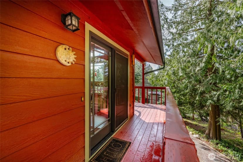 Property photo for 709 Shelter Bay Drive, La Conner photo 23