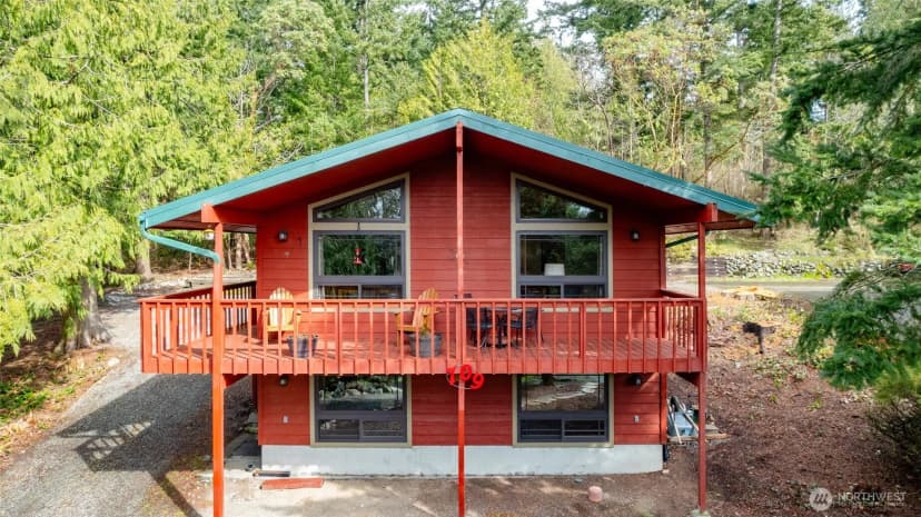 Property photo for 709 Shelter Bay Drive, La Conner