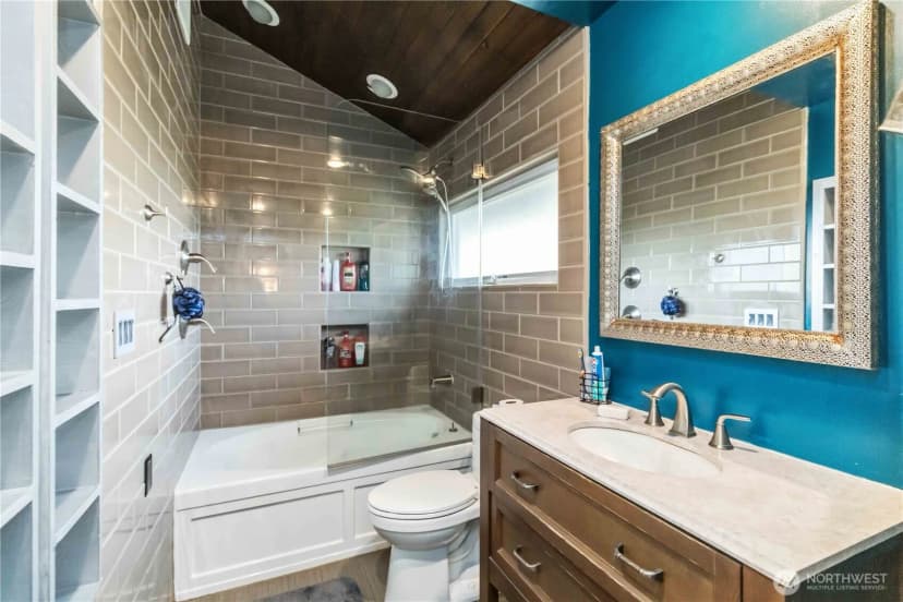 Property photo for 545 Val Vista Drive, Montesano photo 17