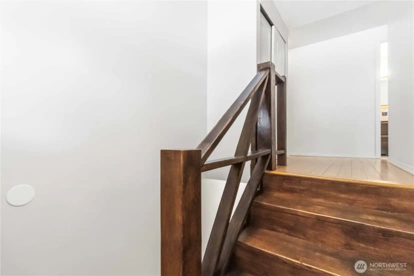 Property photo for 545 Val Vista Drive, Montesano photo 3