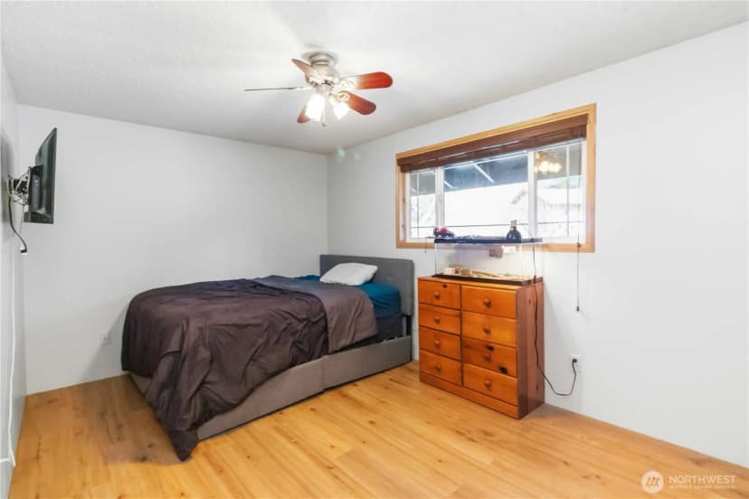 Property photo for 545 Val Vista Drive, Montesano photo 18