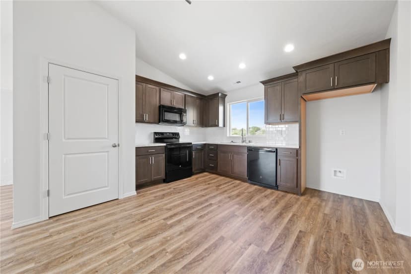 Property photo for 0 Lot 21 Peach Street, Mattawa photo 10