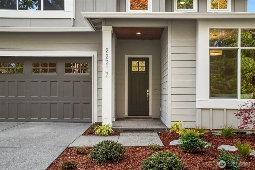 Property photo for 22212 98th Avenue W, Edmonds photo 2