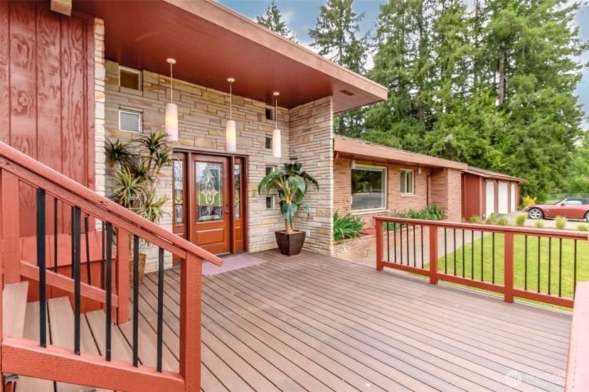 Property photo for 36510 Mountain Highway E, Eatonville photo 3