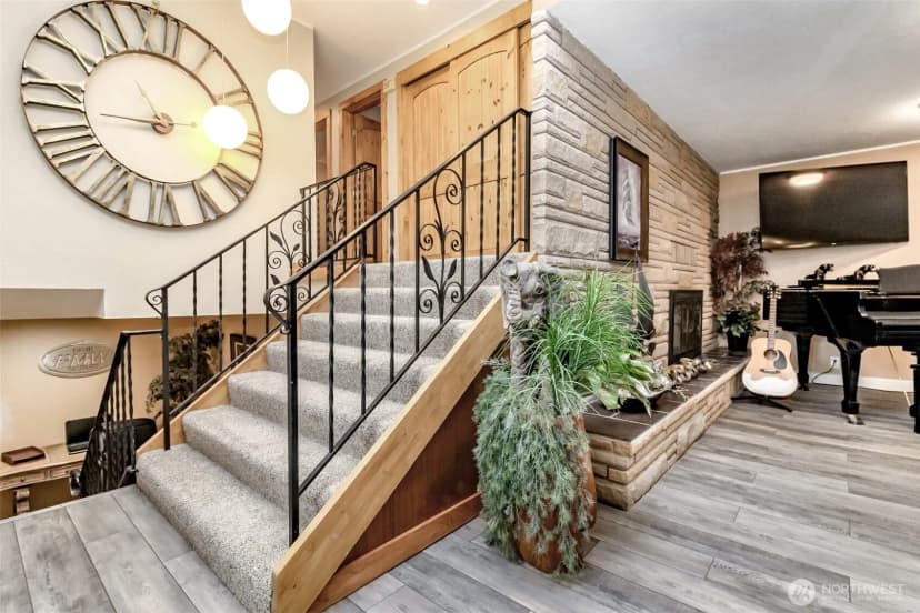 Property photo for 36510 Mountain Highway E, Eatonville photo 8