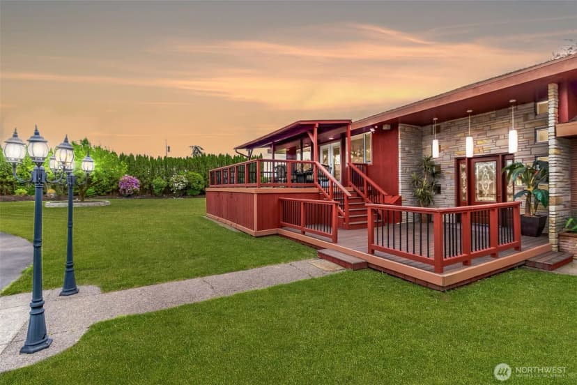 Property photo for 36510 Mountain Highway E, Eatonville photo 2