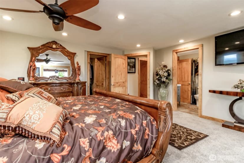 Property photo for 36510 Mountain Highway E, Eatonville photo 23