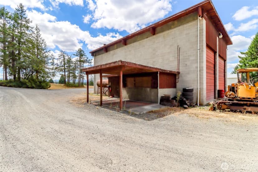 Property photo for 5215 365th Street Ct E, Eatonville photo 14