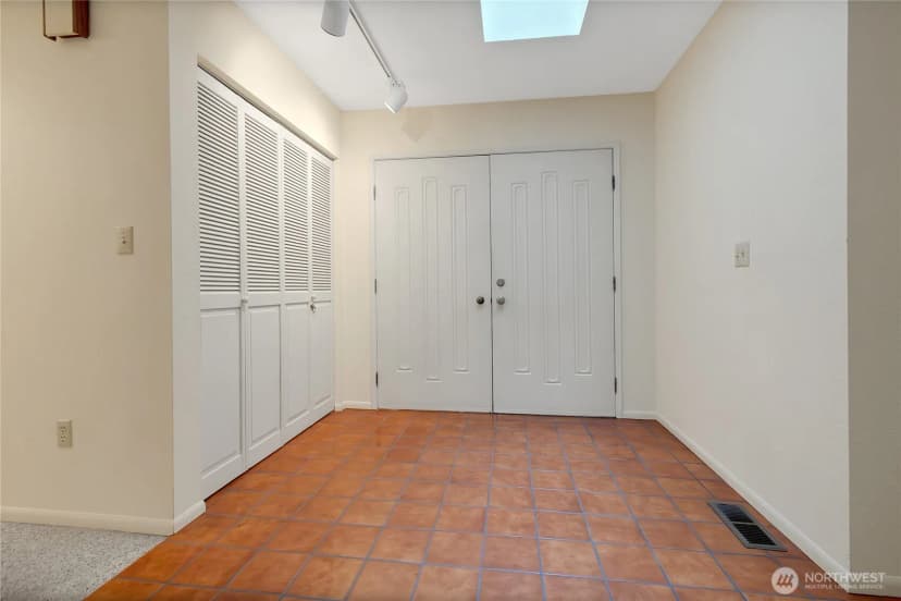 Property photo for 19216 Se 278th St, Kent photo 8