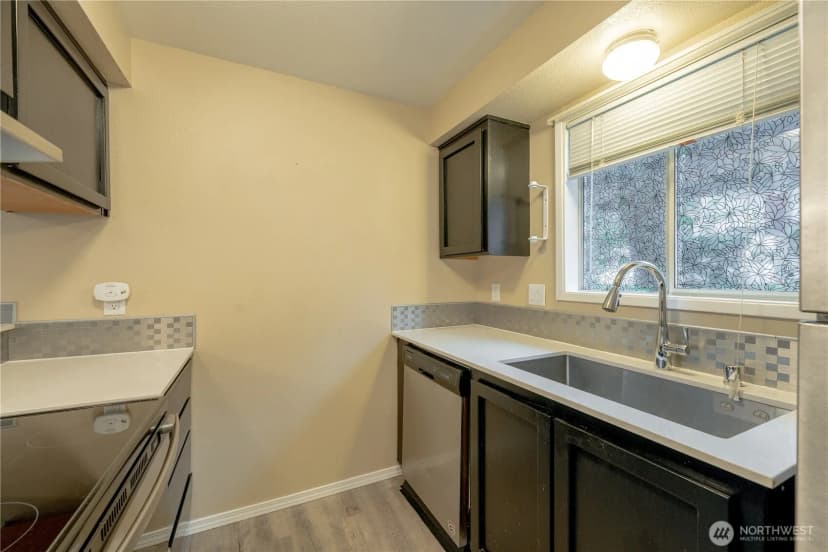 Property photo for 18910 Bothell Everett Highway #n2, Bothell photo 10