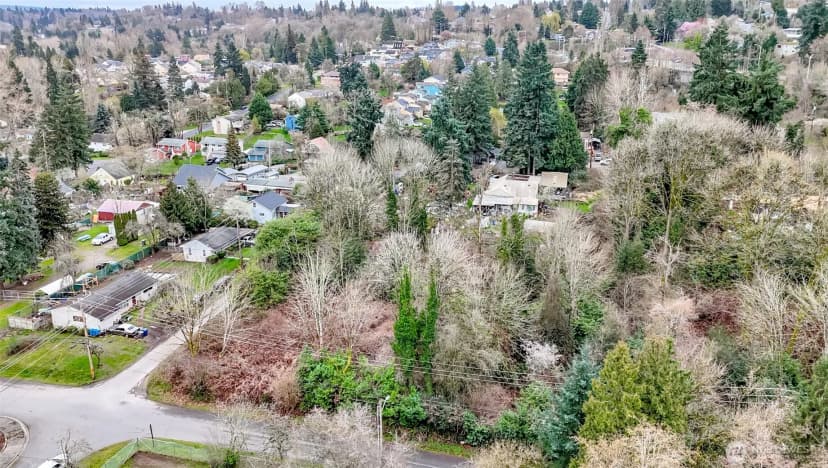 Property photo for 12613 35th Avenue S, Tukwila photo 5