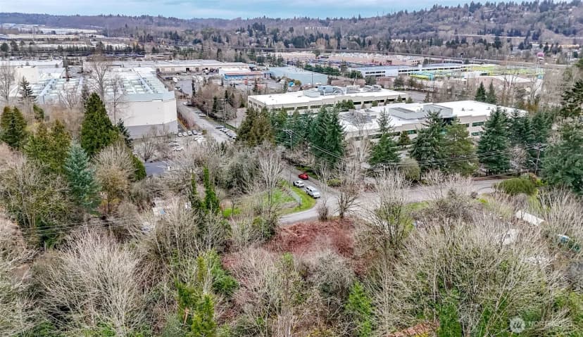 Property photo for 12613 35th Avenue S, Tukwila photo 21