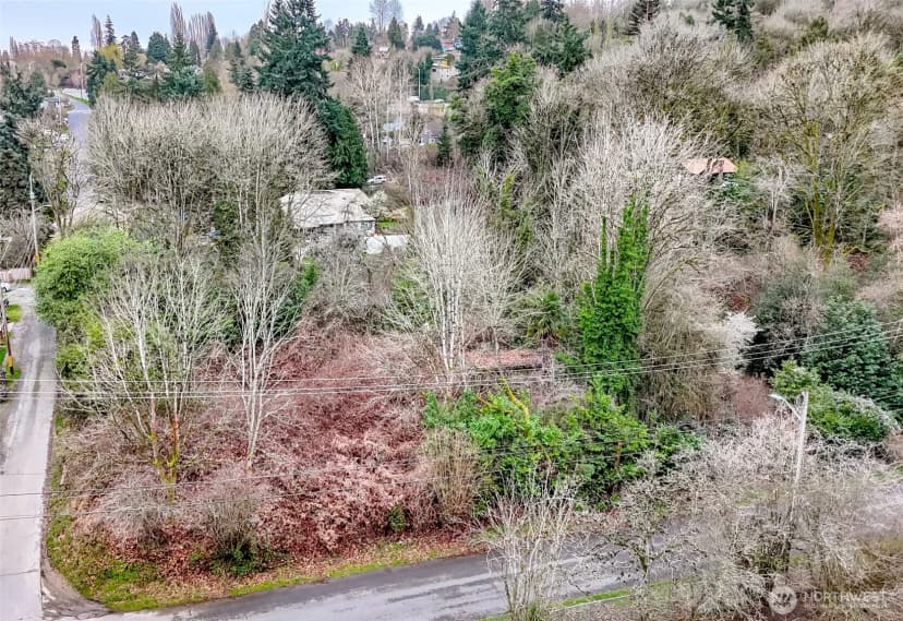 Property photo for 12613 35th Avenue S, Tukwila photo 27