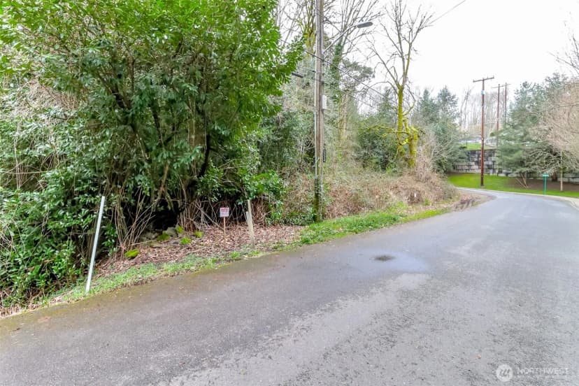 Property photo for 12613 35th Avenue S, Tukwila photo 13