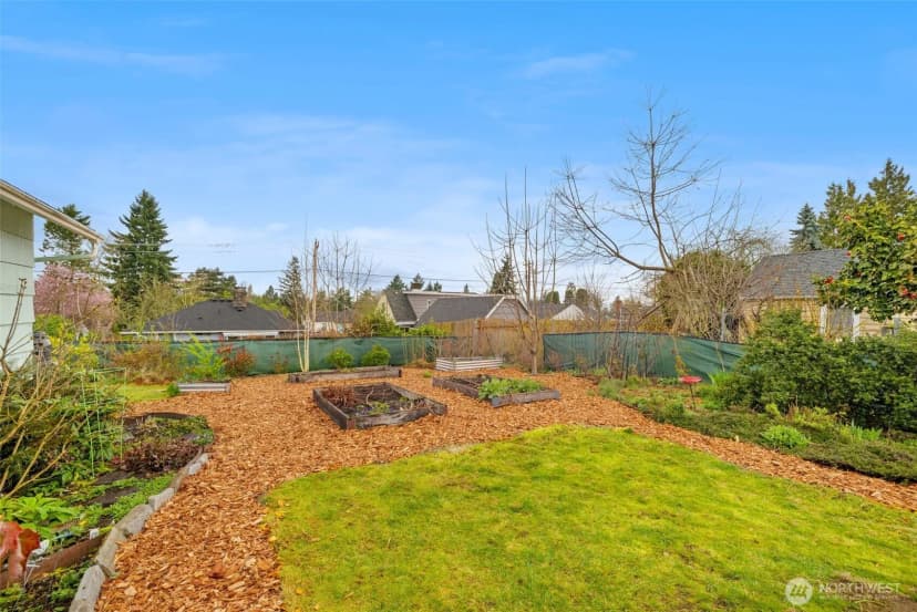 Property photo for 11437 Cornell Avenue S, Seattle photo 24