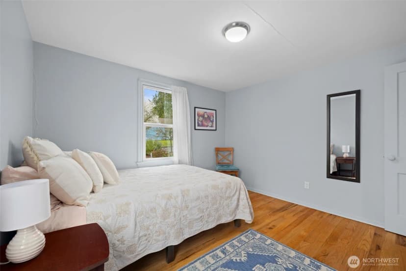 Property photo for 11437 Cornell Avenue S, Seattle photo 15
