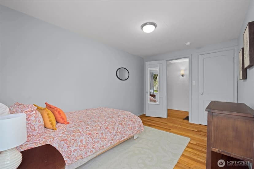 Property photo for 11437 Cornell Avenue S, Seattle photo 13