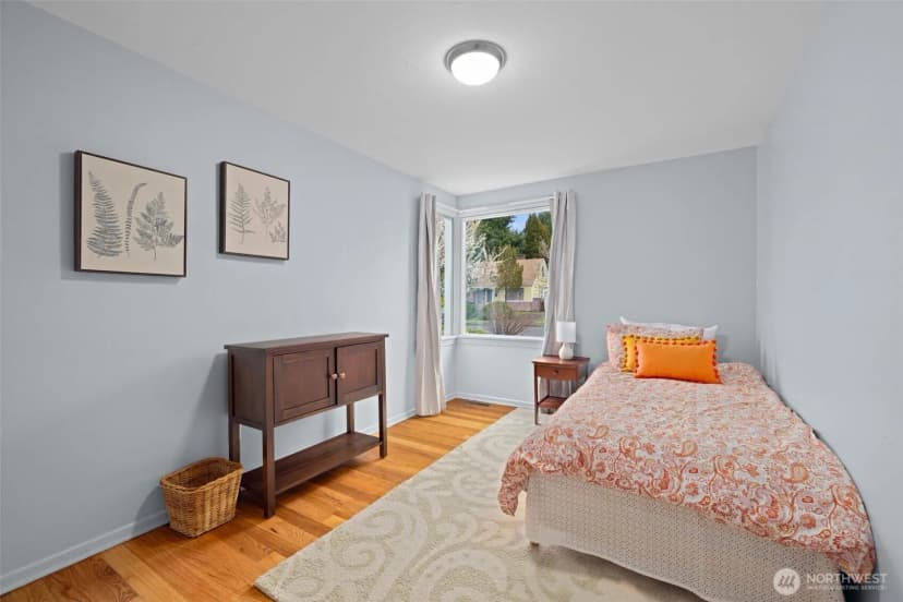 Property photo for 11437 Cornell Avenue S, Seattle photo 12