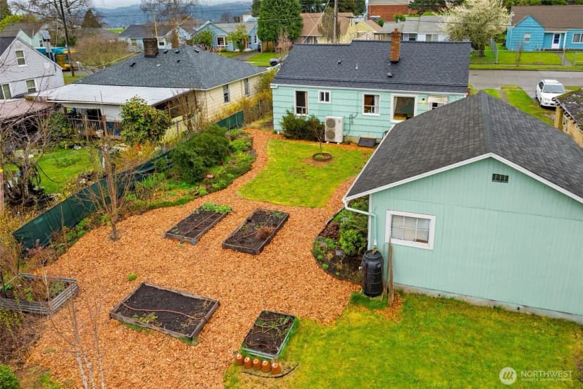 Property photo for 11437 Cornell Avenue S, Seattle photo 25