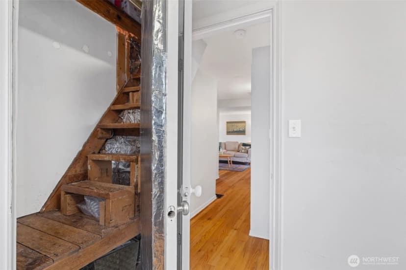 Property photo for 11437 Cornell Avenue S, Seattle photo 19