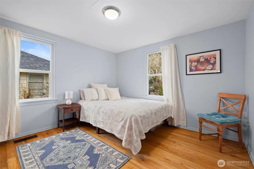 Property photo for 11437 Cornell Avenue S, Seattle photo 14