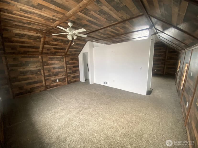 Property photo for 200 Watson Street Nw, Creston photo 12