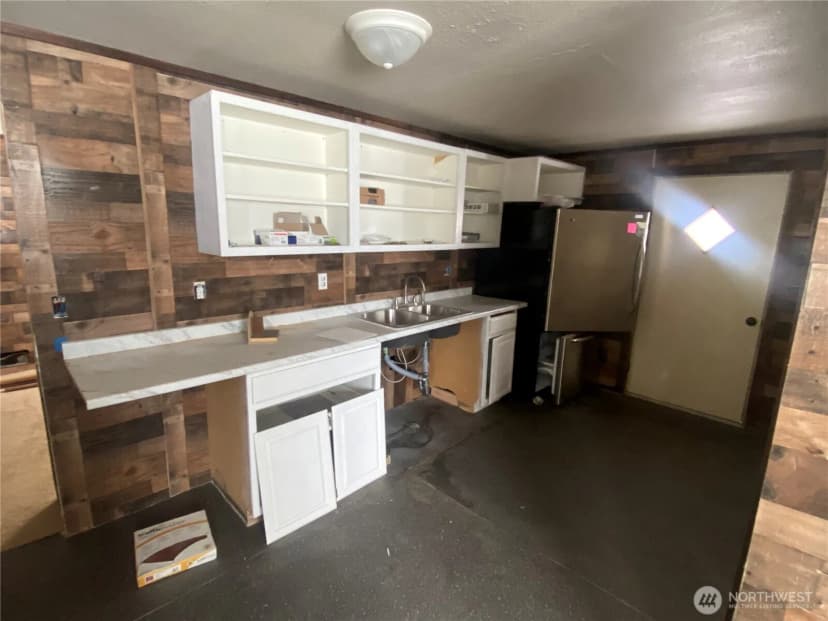 Property photo for 200 Watson Street Nw, Creston photo 15