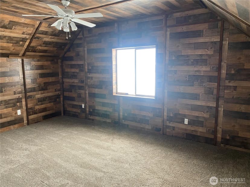 Property photo for 200 Watson Street Nw, Creston photo 13