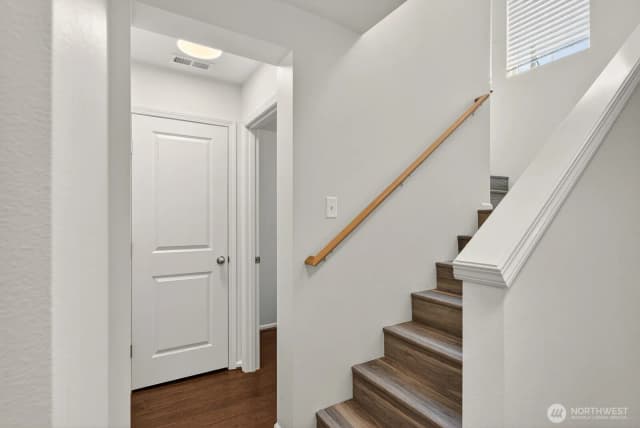 Property photo for 13912 31st Dr Se, Mill Creek photo 5