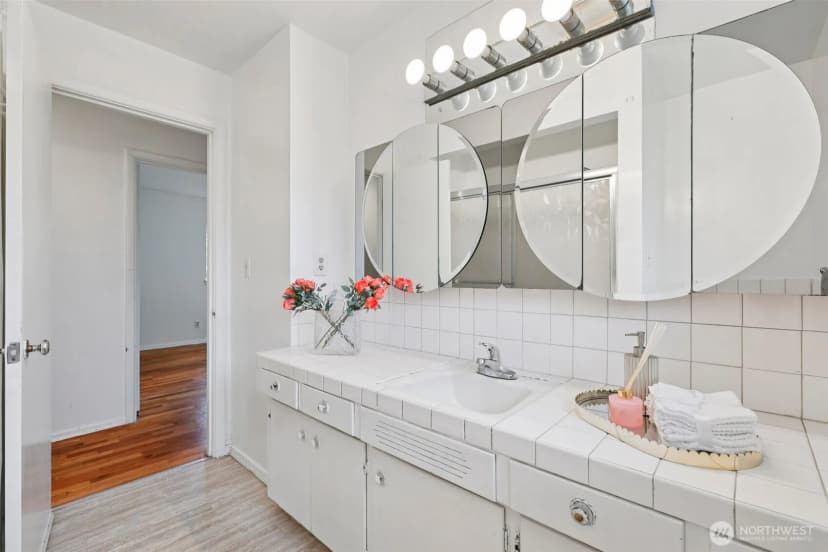 Property photo for 10316 Becker Drive Sw, Lakewood photo 19