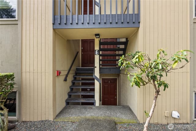 Property photo for 31003 14th Avenue S #e12, Federal Way photo 2