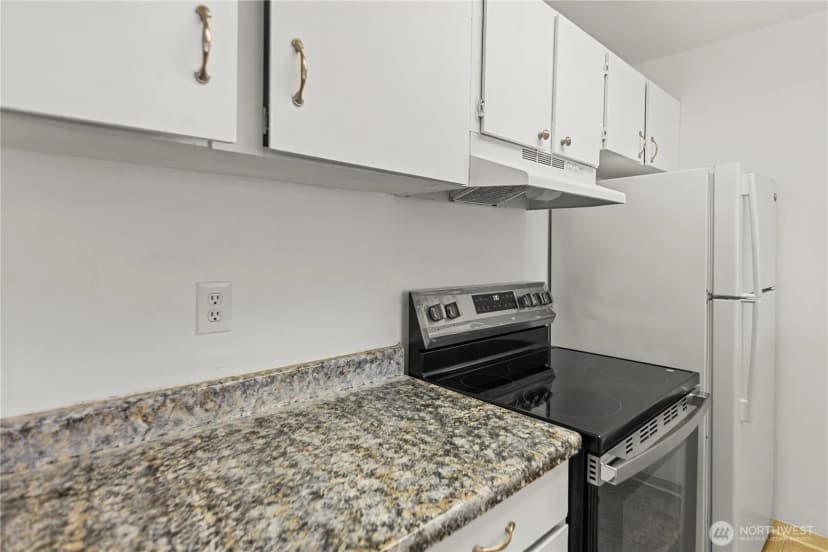 Property photo for 31003 14th Avenue S #e12, Federal Way photo 7