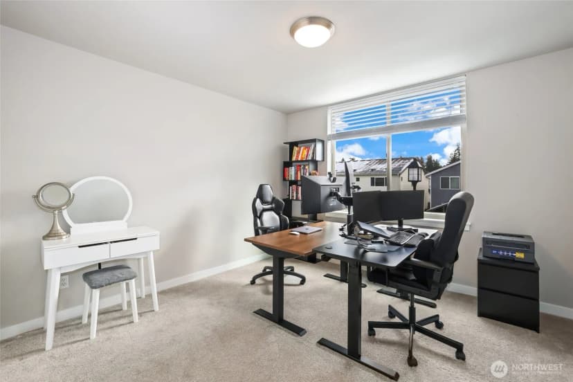 Property photo for 10445 11th Street E, Edgewood photo 27