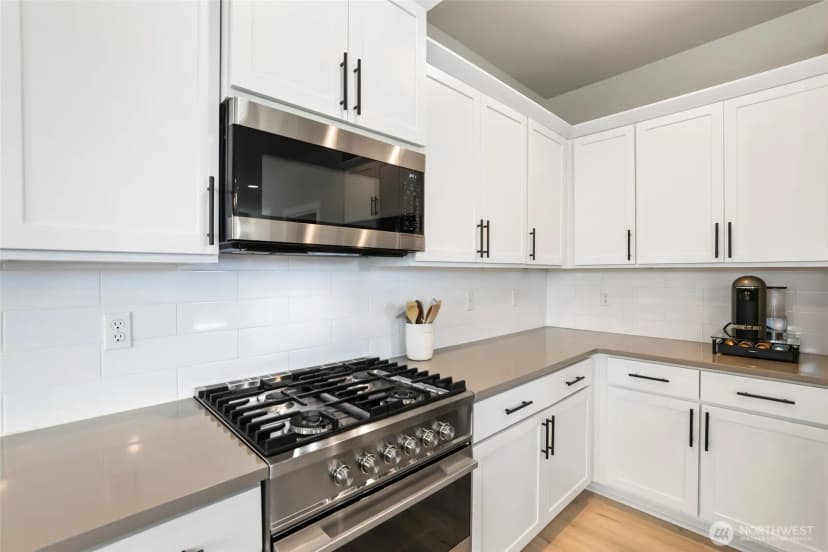 Property photo for 10445 11th Street E, Edgewood photo 11