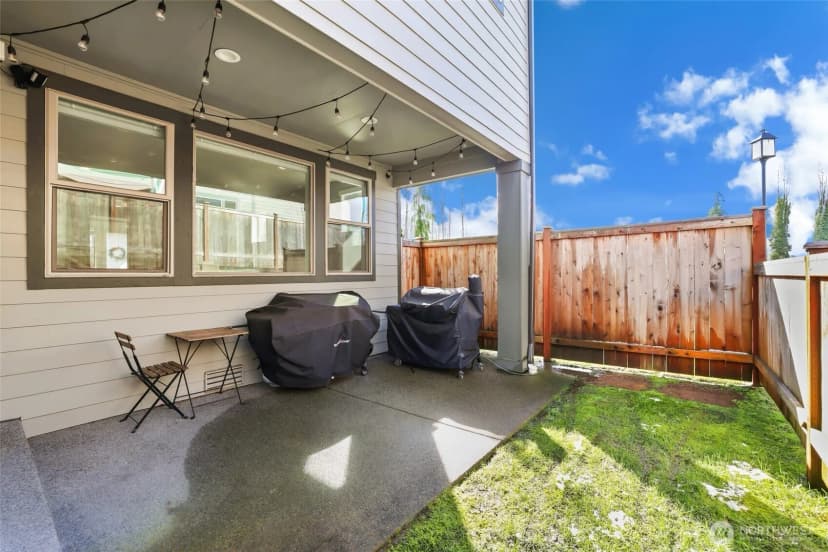 Property photo for 10445 11th Street E, Edgewood photo 32