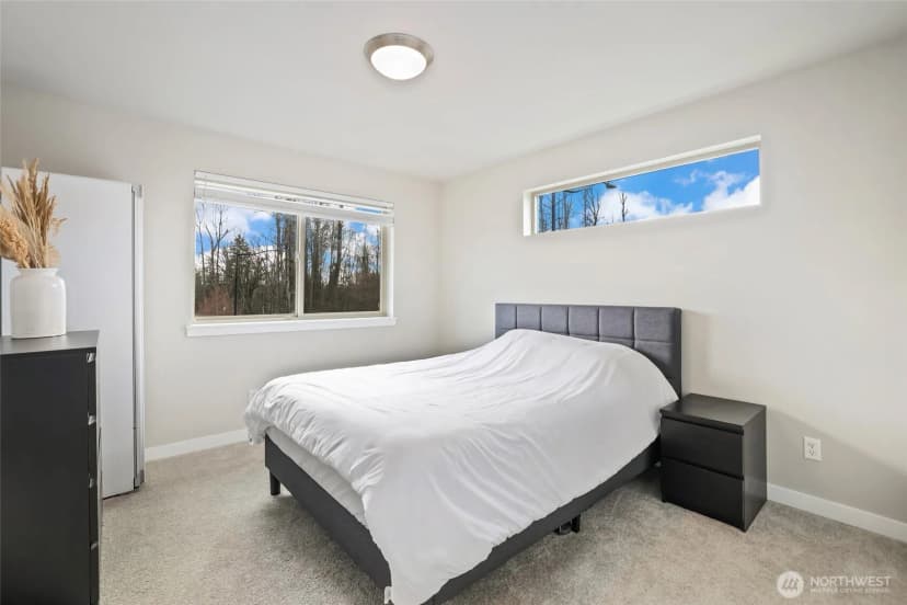 Property photo for 10445 11th Street E, Edgewood photo 22