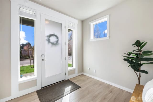 Property photo for 10445 11th Street E, Edgewood photo 3