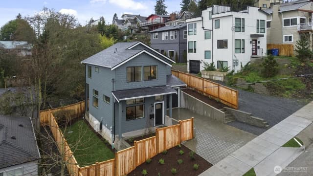 Property photo for 2213 W Bertona Street, Seattle photo 2