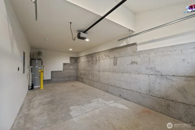 Property photo for 2213 W Bertona Street, Seattle photo 14