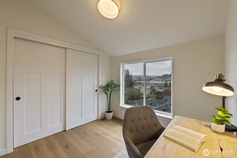 Property photo for 2213 W Bertona Street, Seattle photo 17