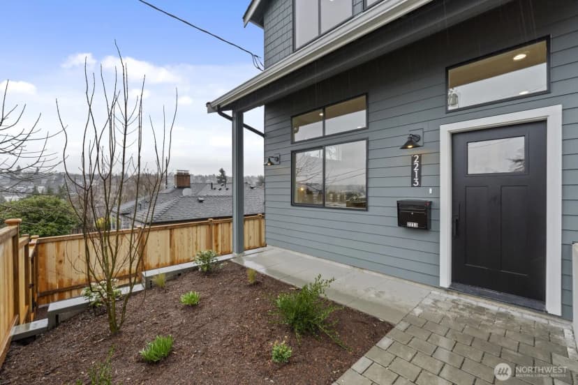 Property photo for 2213 W Bertona Street, Seattle photo 29