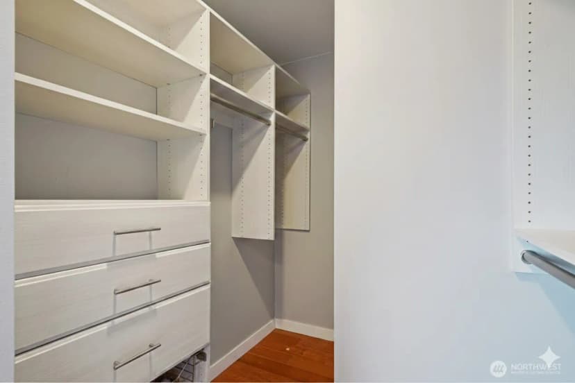 Property photo for 1230 W Emerson Street, Seattle photo 26
