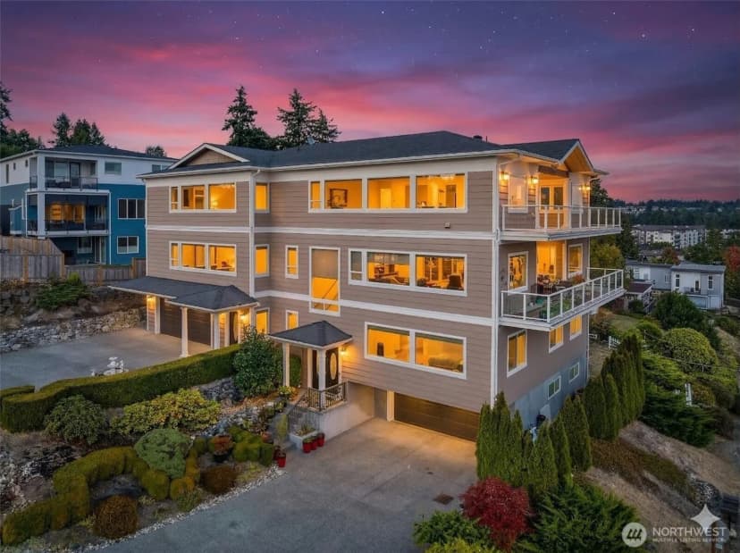 Property photo for 6404 Ne 181st Street #a&b, Kenmore