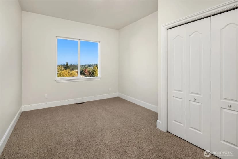 Property photo for 6404 Ne 181st Street #a&b, Kenmore photo 23