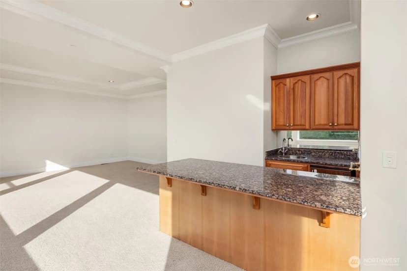 Property photo for 6404 Ne 181st Street #a&b, Kenmore photo 21