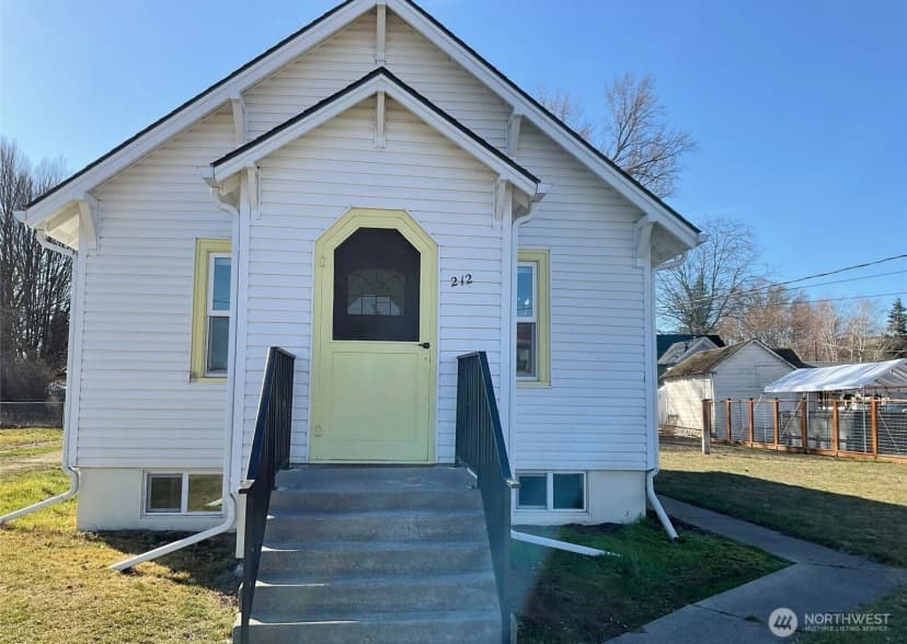 Property photo for 212 E Sixth, Waitsburg photo 3