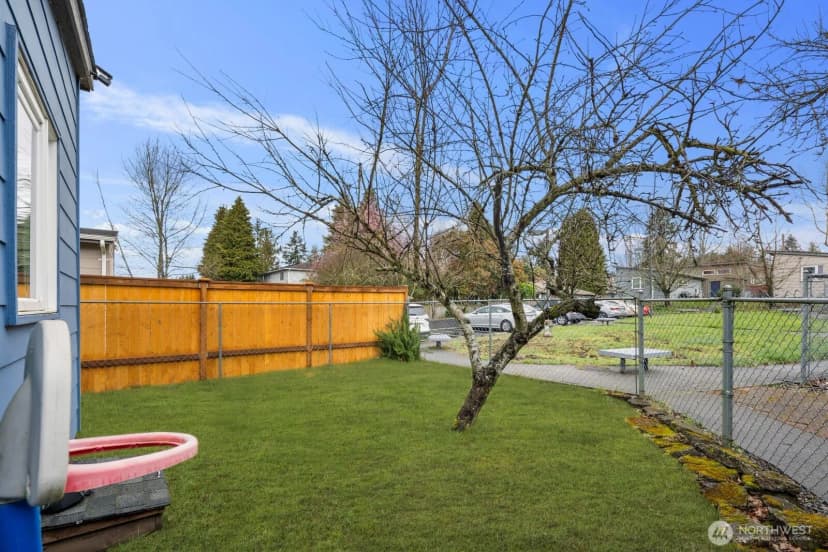 Property photo for 9452 25th Avenue Sw, Seattle photo 32