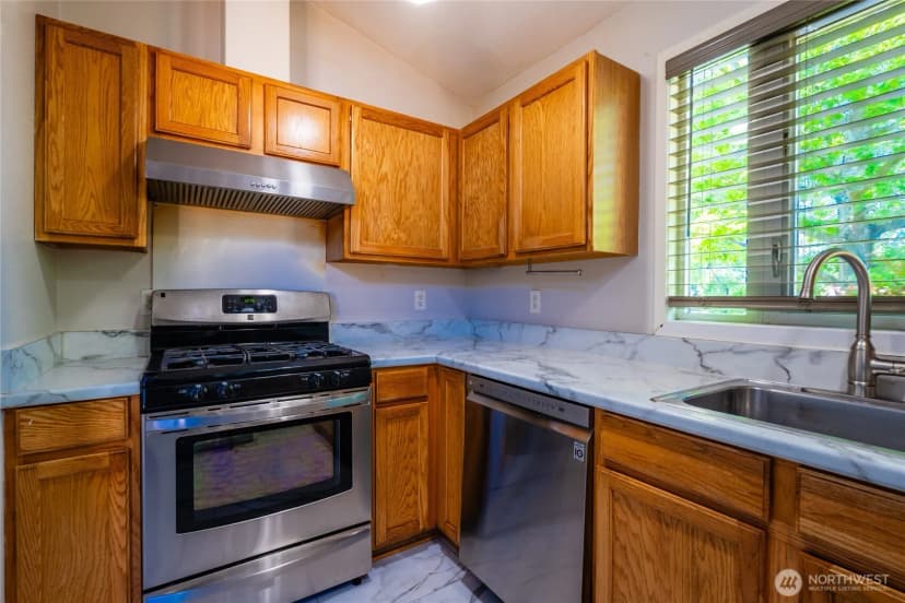 Property photo for 9452 25th Avenue Sw, Seattle photo 12