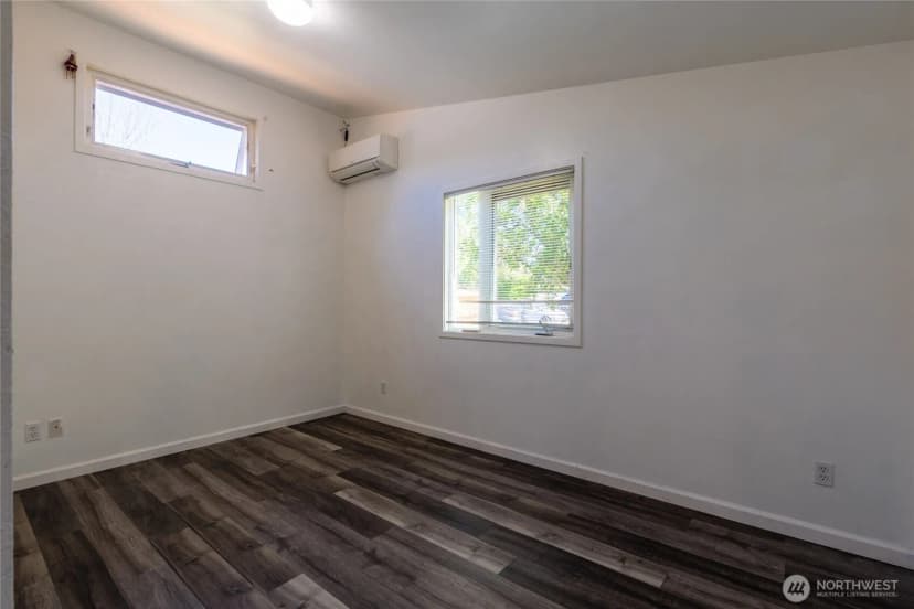 Property photo for 9452 25th Avenue Sw, Seattle photo 23